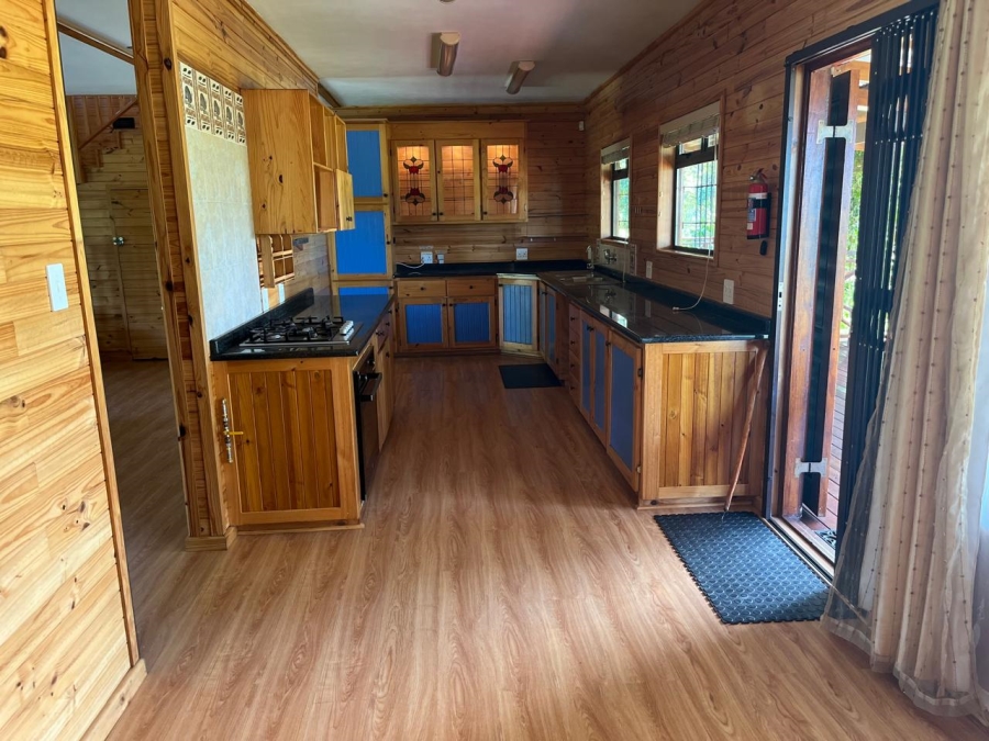4 Bedroom Property for Sale in Leeuwenbosch Ah Western Cape